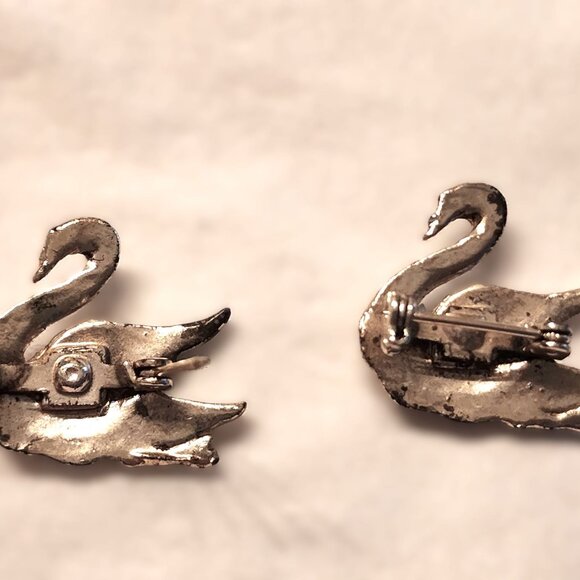 Vintage Pair of Silver-tone and Rhinestone Swan Pins-Circa 40s-50s-Good Cond. - Picture 4 of 10